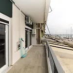 Apartment Heaven By The Sea !