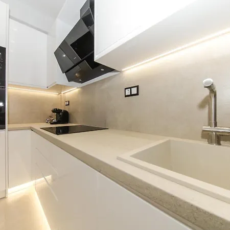 Heaven By The Sea ! شقة *