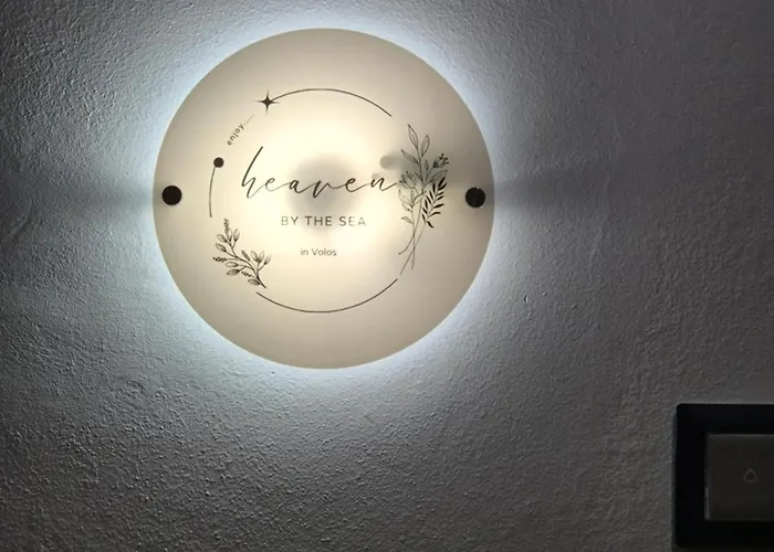 Apartment Heaven By The Sea ! *