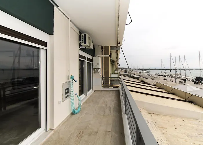 Apartment Heaven By The Sea !